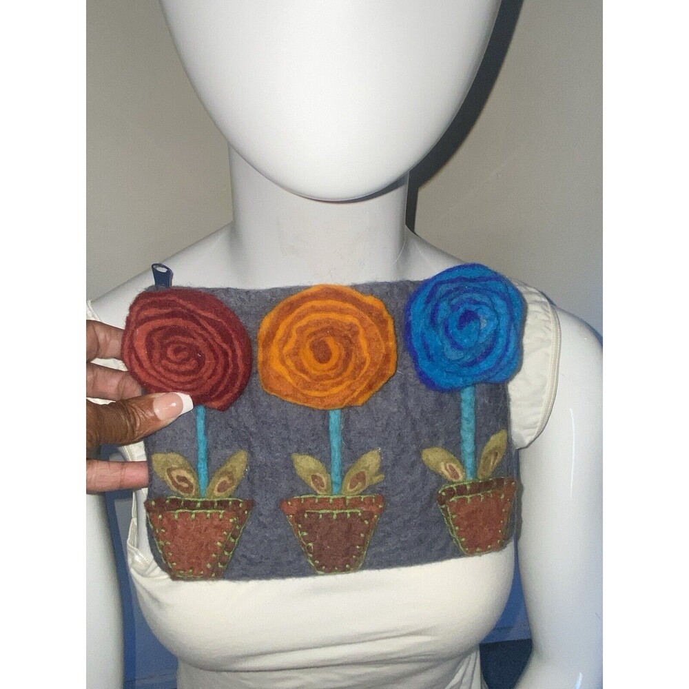 Rising Tide, Handmade in Nepal 100% Wool Bag Clutch Cotton Lining Colorful Gray